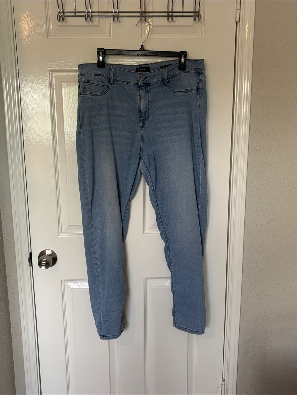 213. Curve Appeal Women's Light Blue Skinny Stretch Jeans